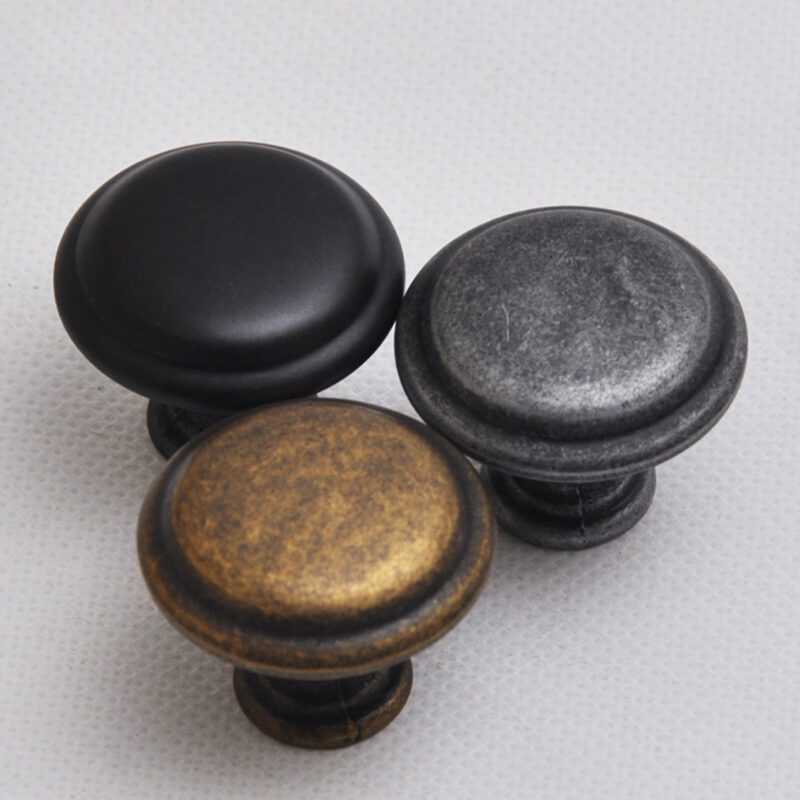 3801 Small Town Collection Bronze 30mm Fluted Round Mushroom Knob With Rippled Base