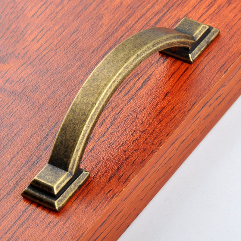 3825 Small Town Collection Bronze 76mm C Pull Bow Handle With Square Base