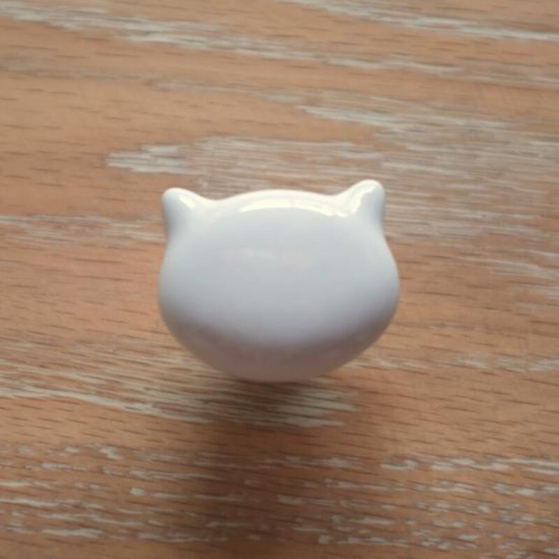 4120 White Ceramic 42mm Kitten Face Knob