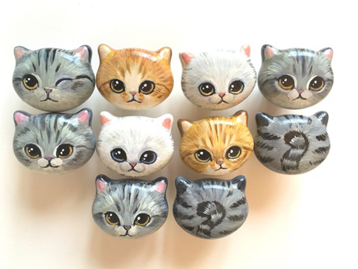 4126 Custom Hand Painted Ceramic 42mm Kitten Face Knob