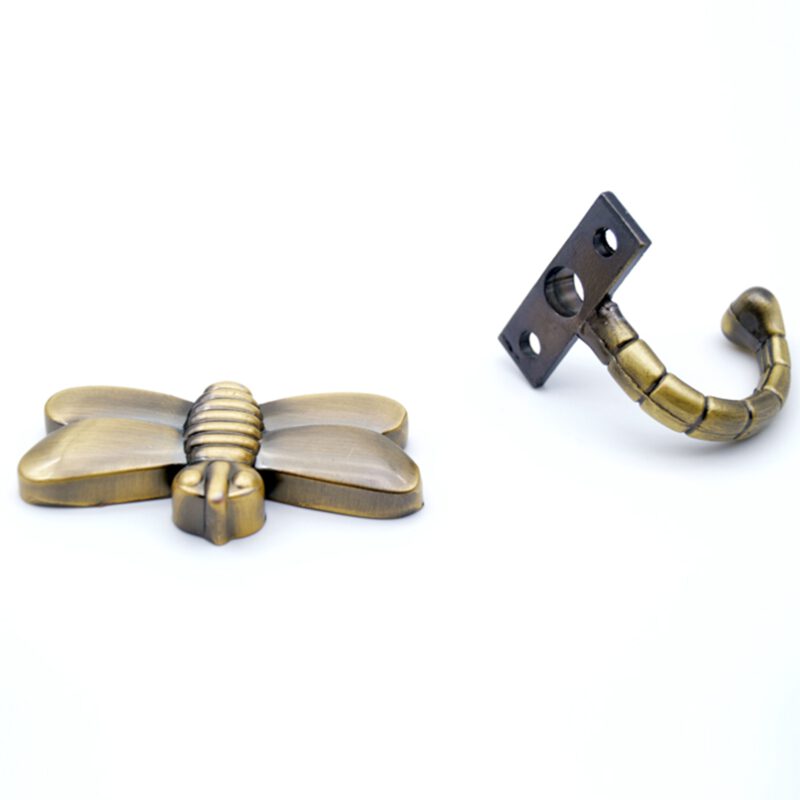 4202 Mazari Dragonfly Antique Brass 60mm Single Prong Coat Hook